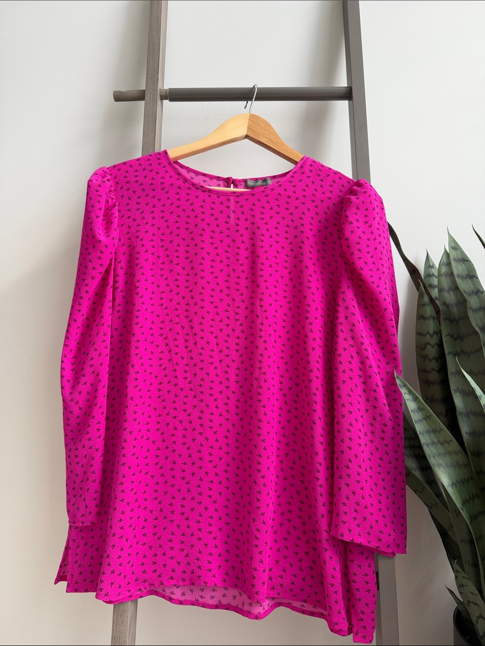 Vince Camuto Women’s Pink Print Long-Sleeve Blouse